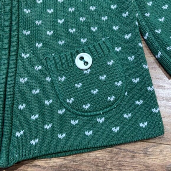 DC Green and white Christmas sweater - Picture 2 of 10